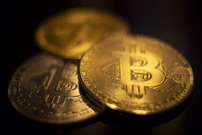 Bitcoin And Gold Rise While Stocks Fall