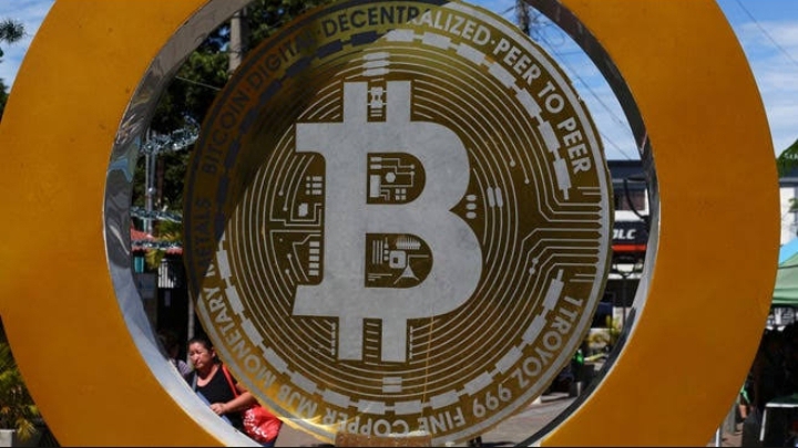 DOJ Seizes Record $15 Billion in Bitcoin from Cambodia Crypto Scam
