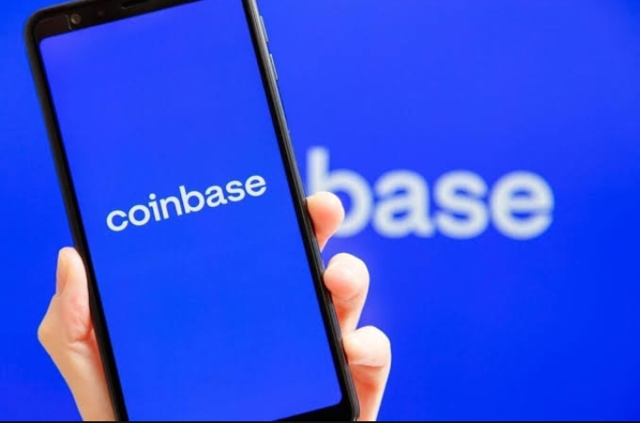 JP Morgan Upgrades Coinbase Stock Rating to Overweight With $404 Target